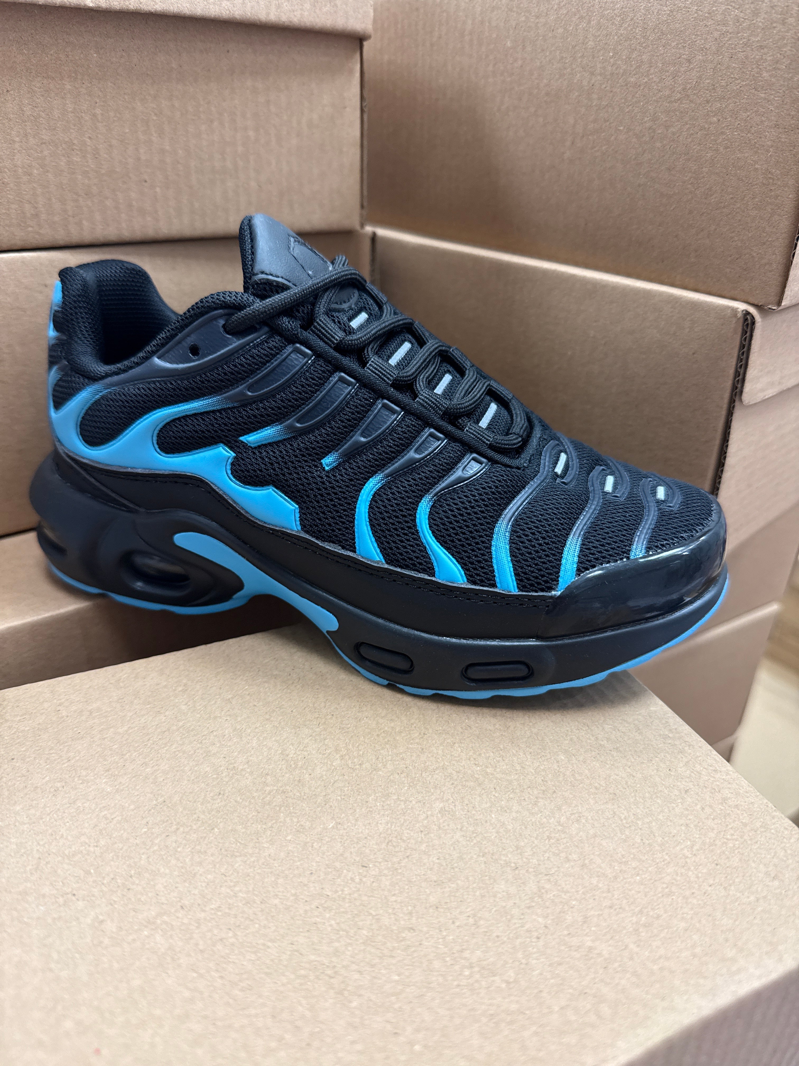 Kids Trainers 3 - Black Blue