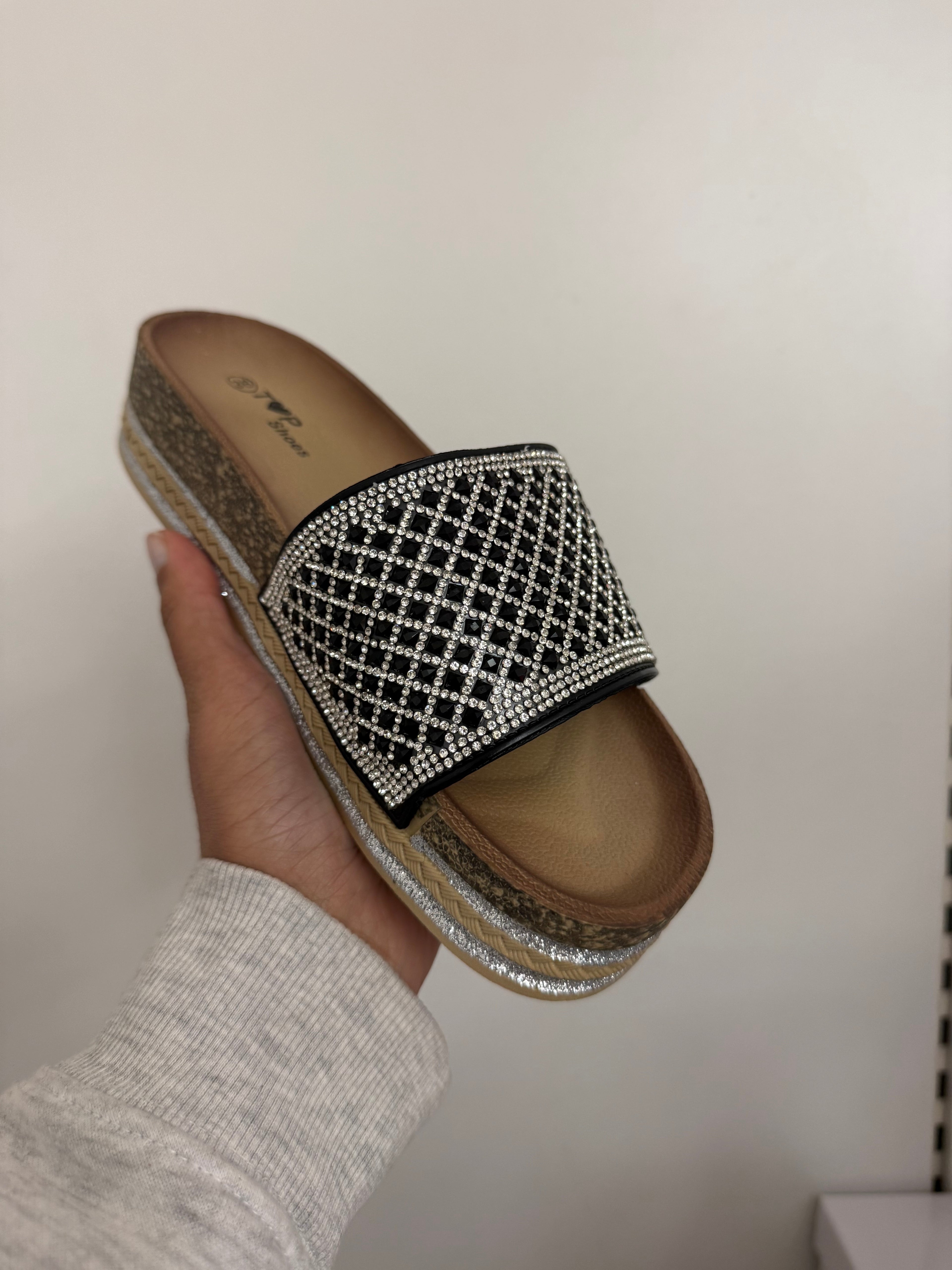 Women sliders 5