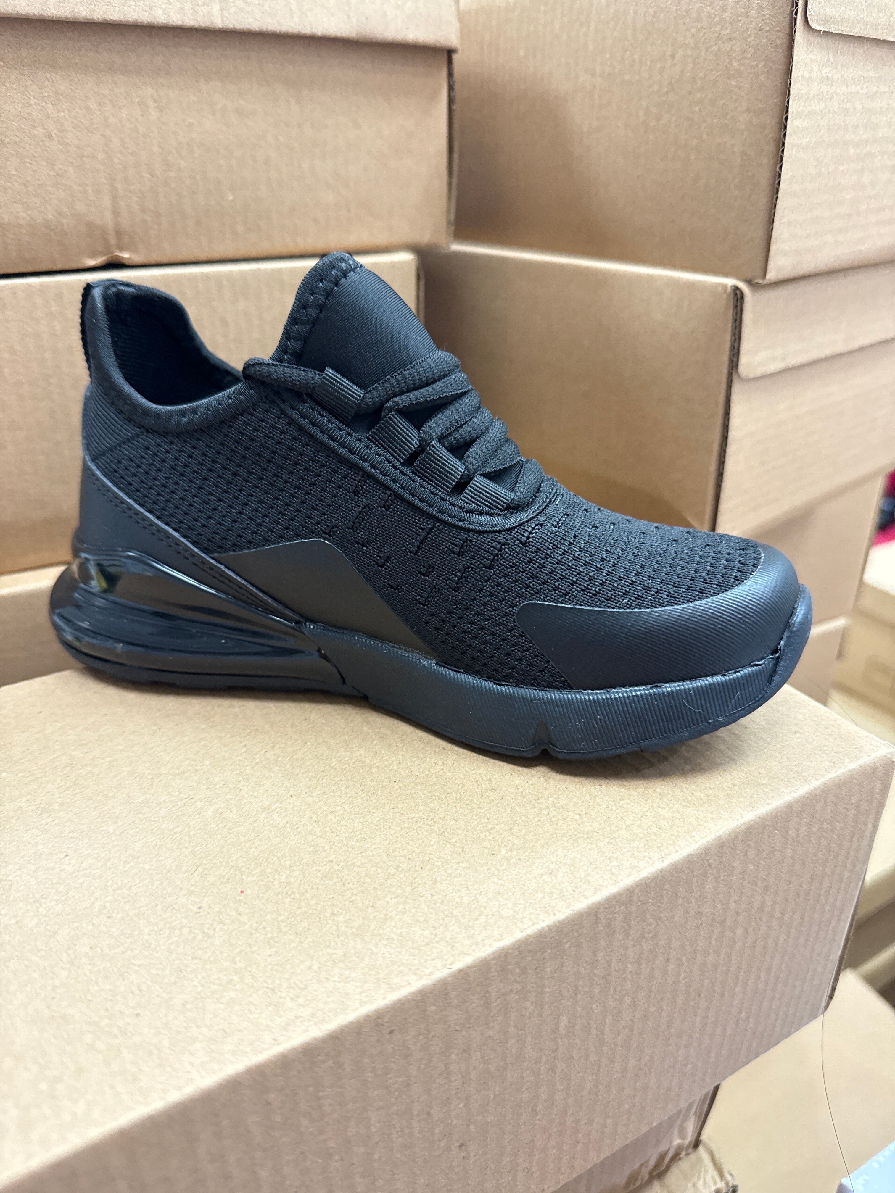 Kids Trainers 7 - Black