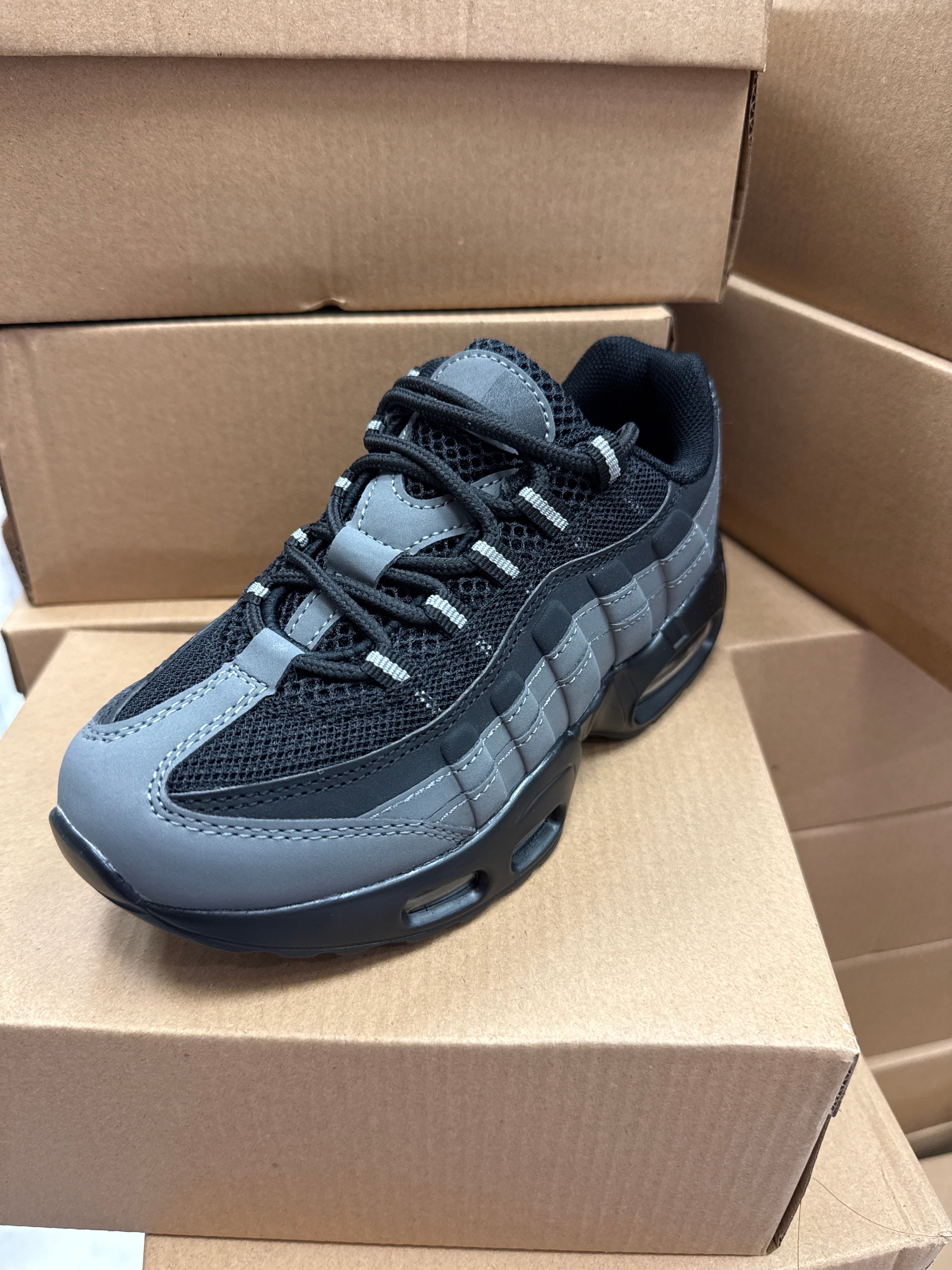 Kids Trainers 2 - Black Dark Grey