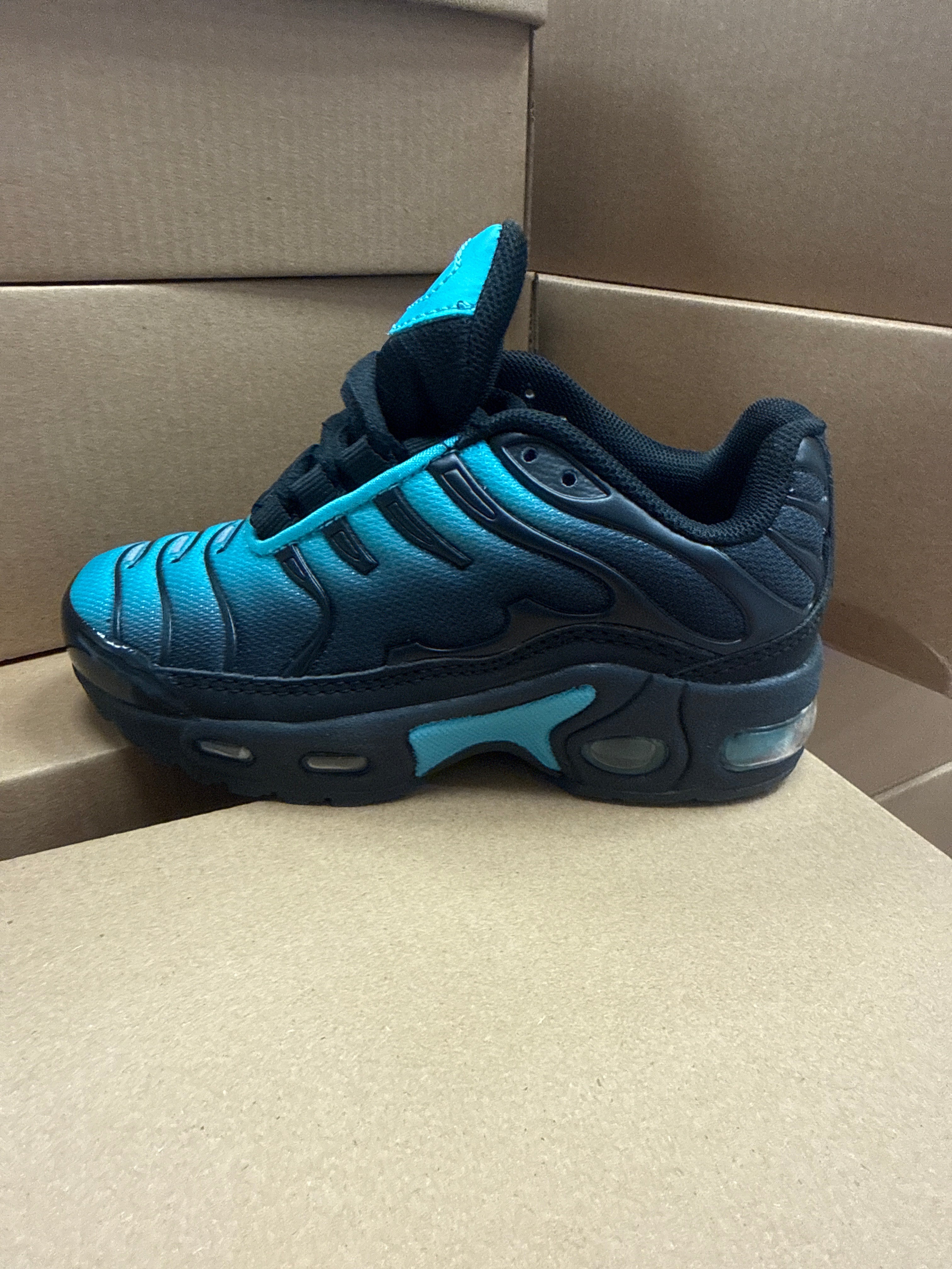 Kids Trainers 3 - Black Turquoise