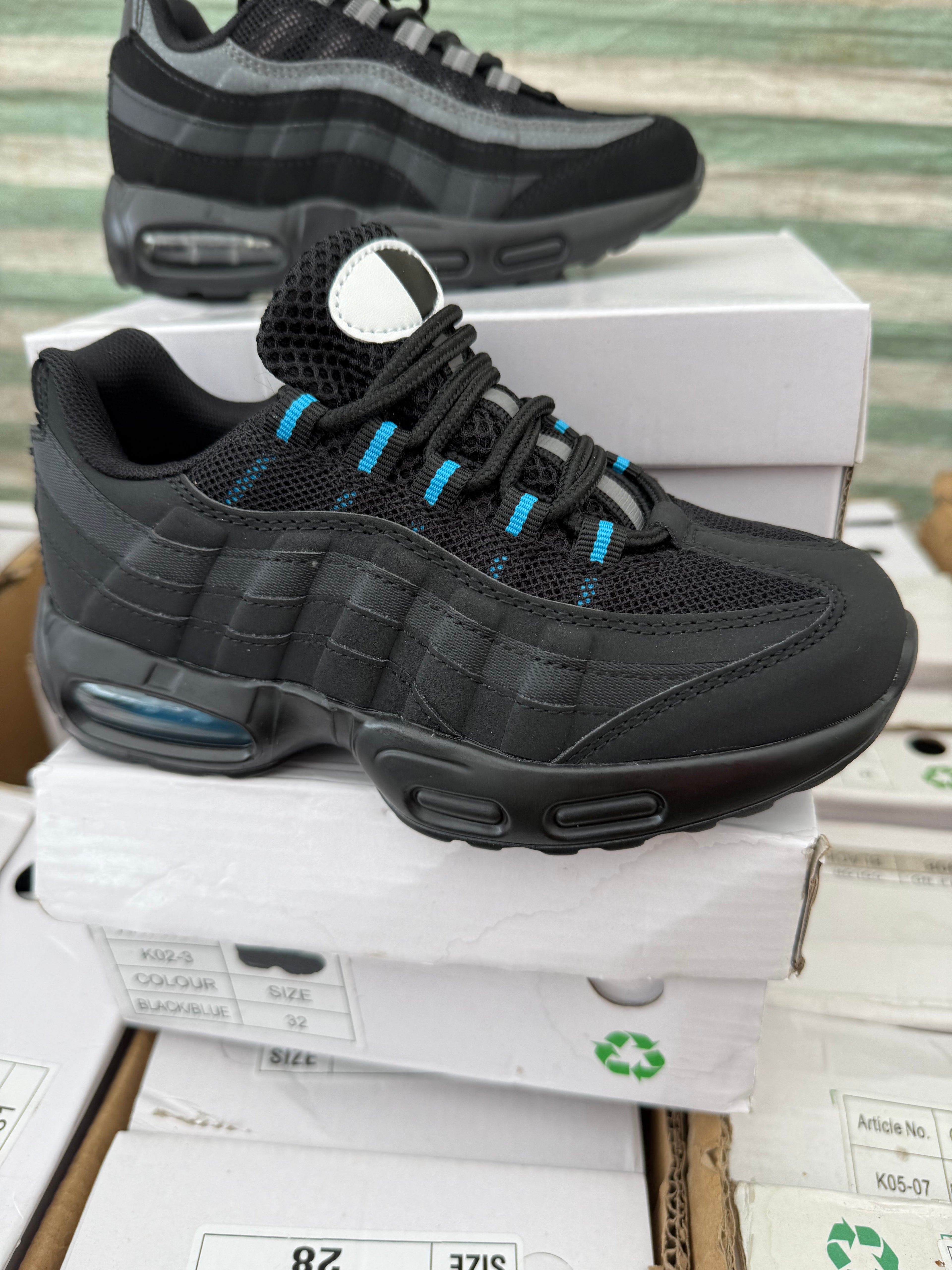 Kids trainers 2 - Black Blue