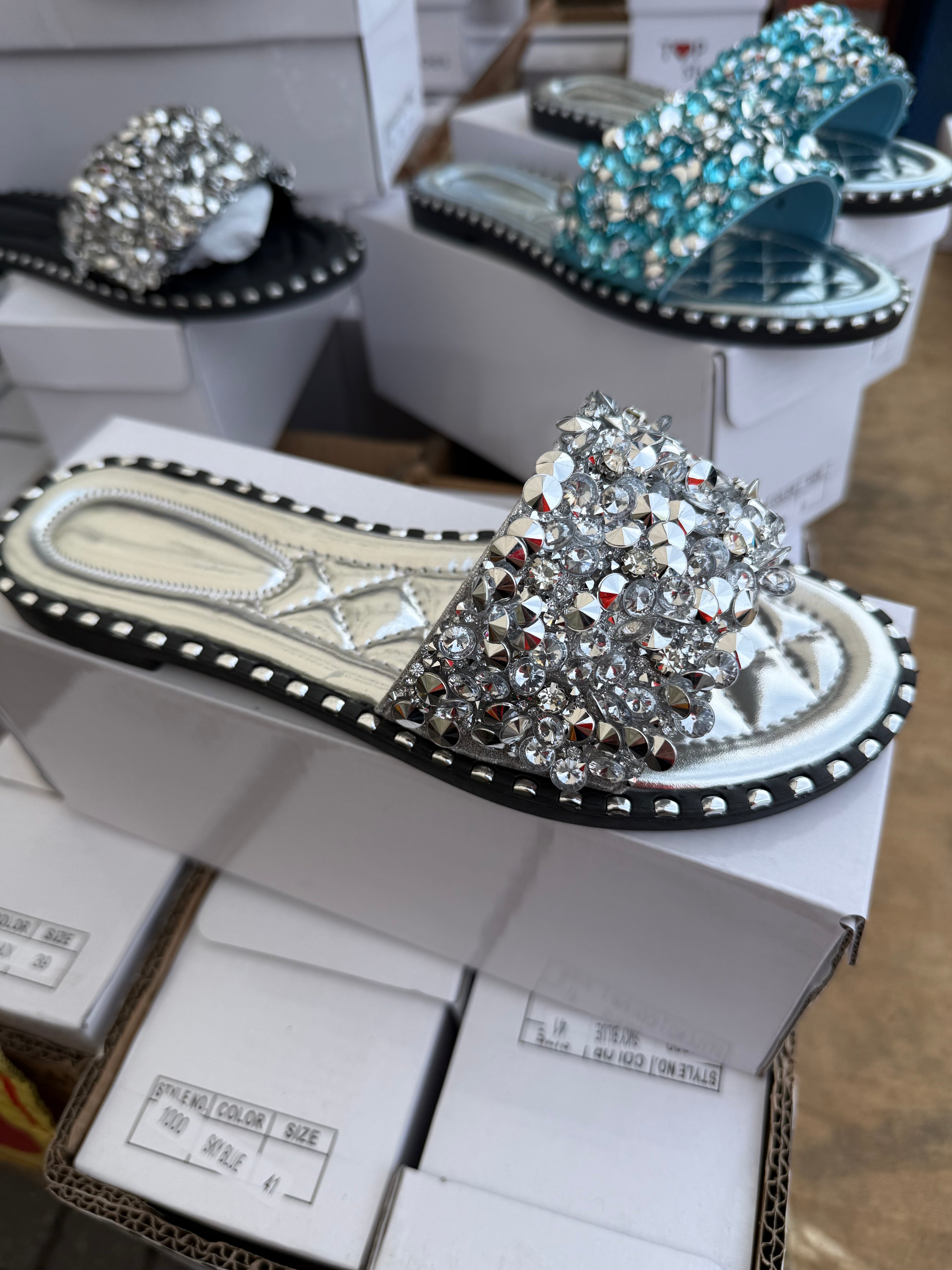 Diamante Sliders 5 - Black