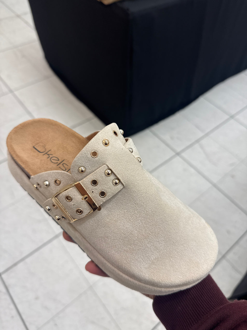 Studded sliders