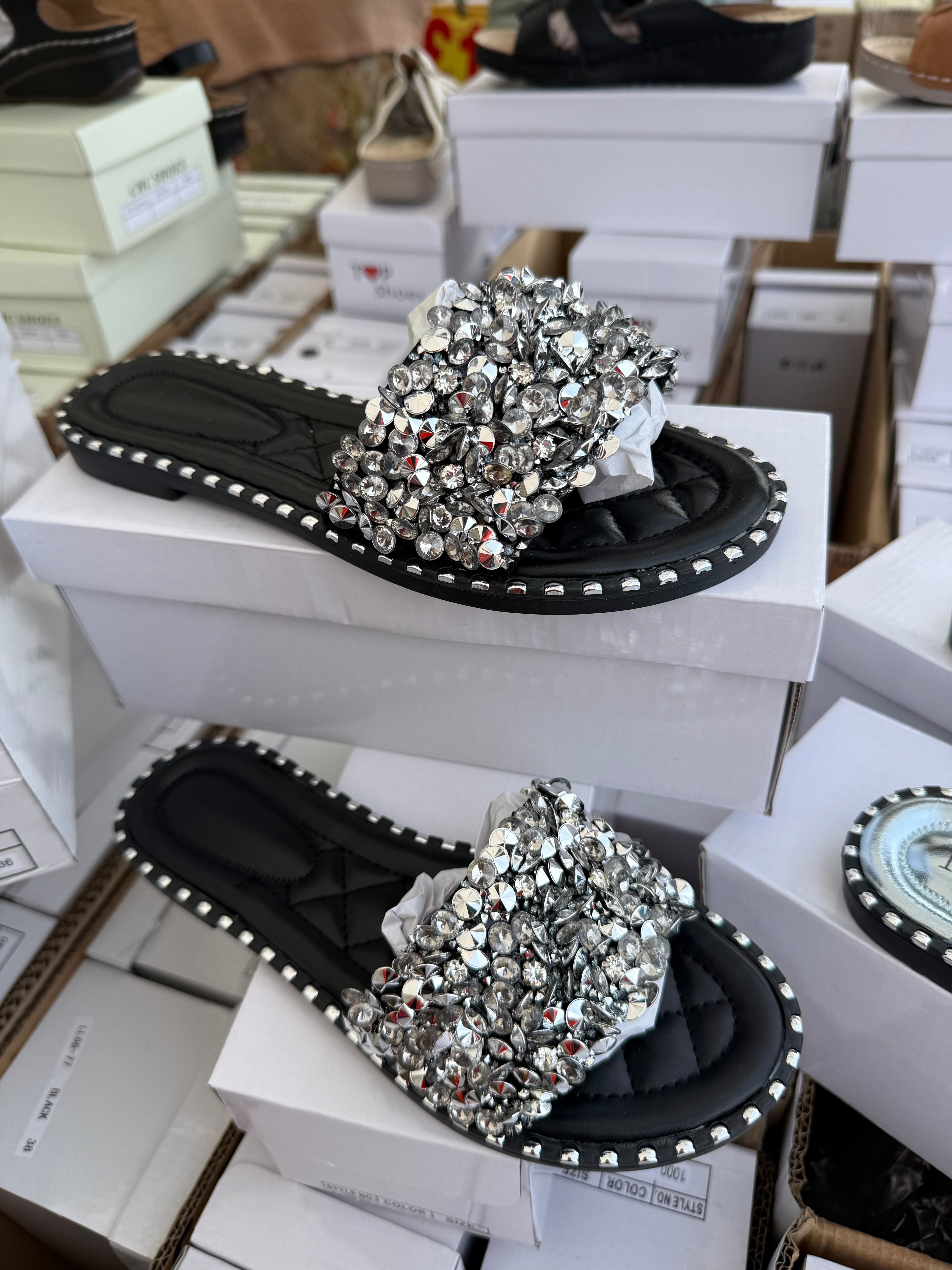Diamante Sliders 5 - Black