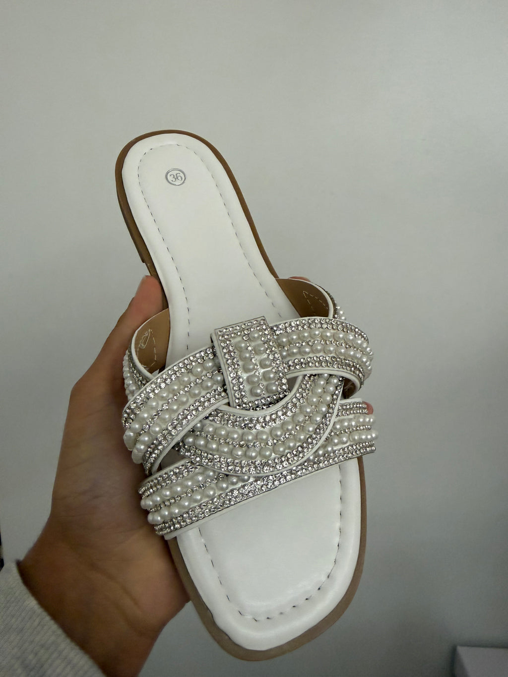 Pearl sliders