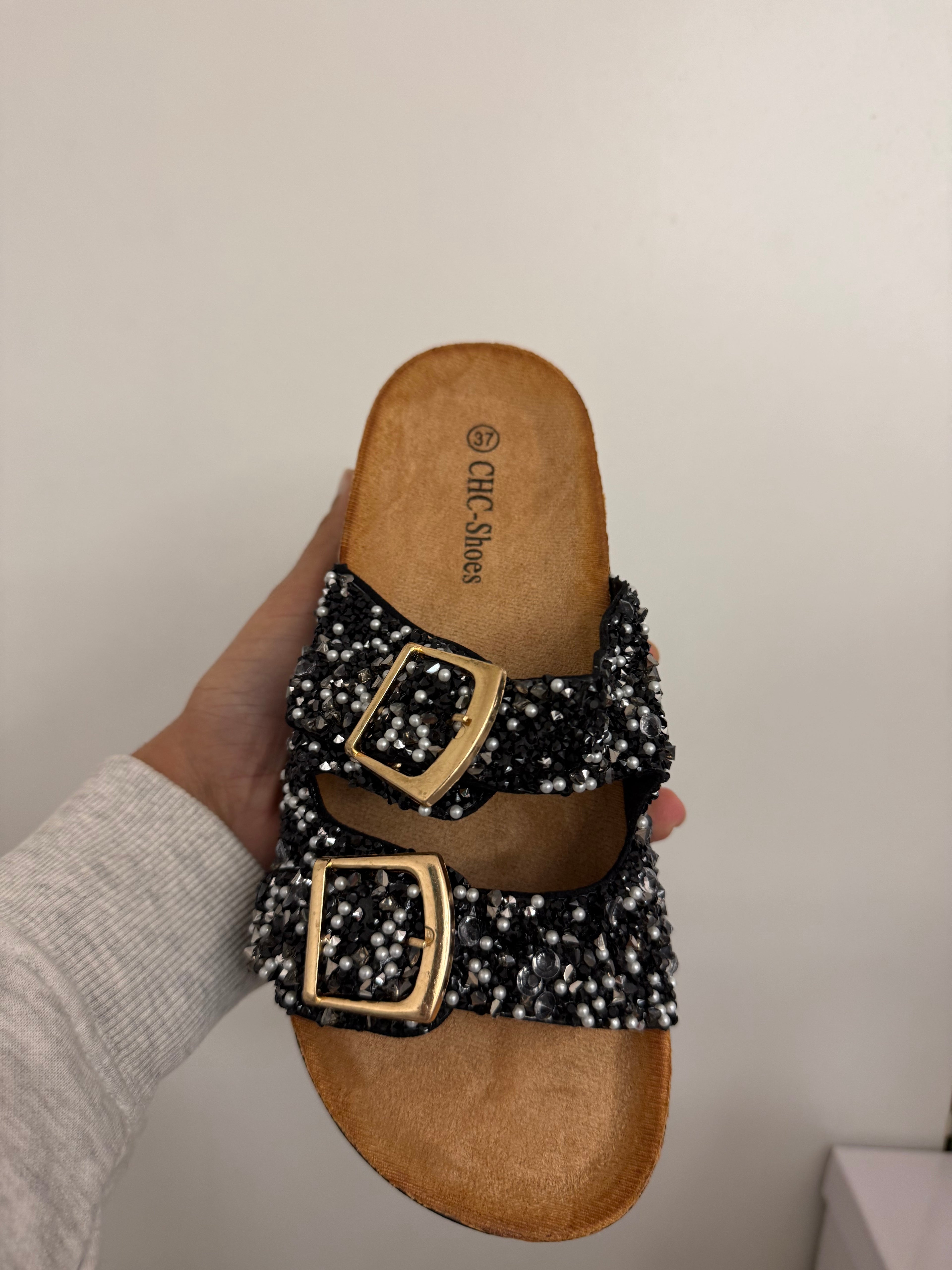 Women sliders 3