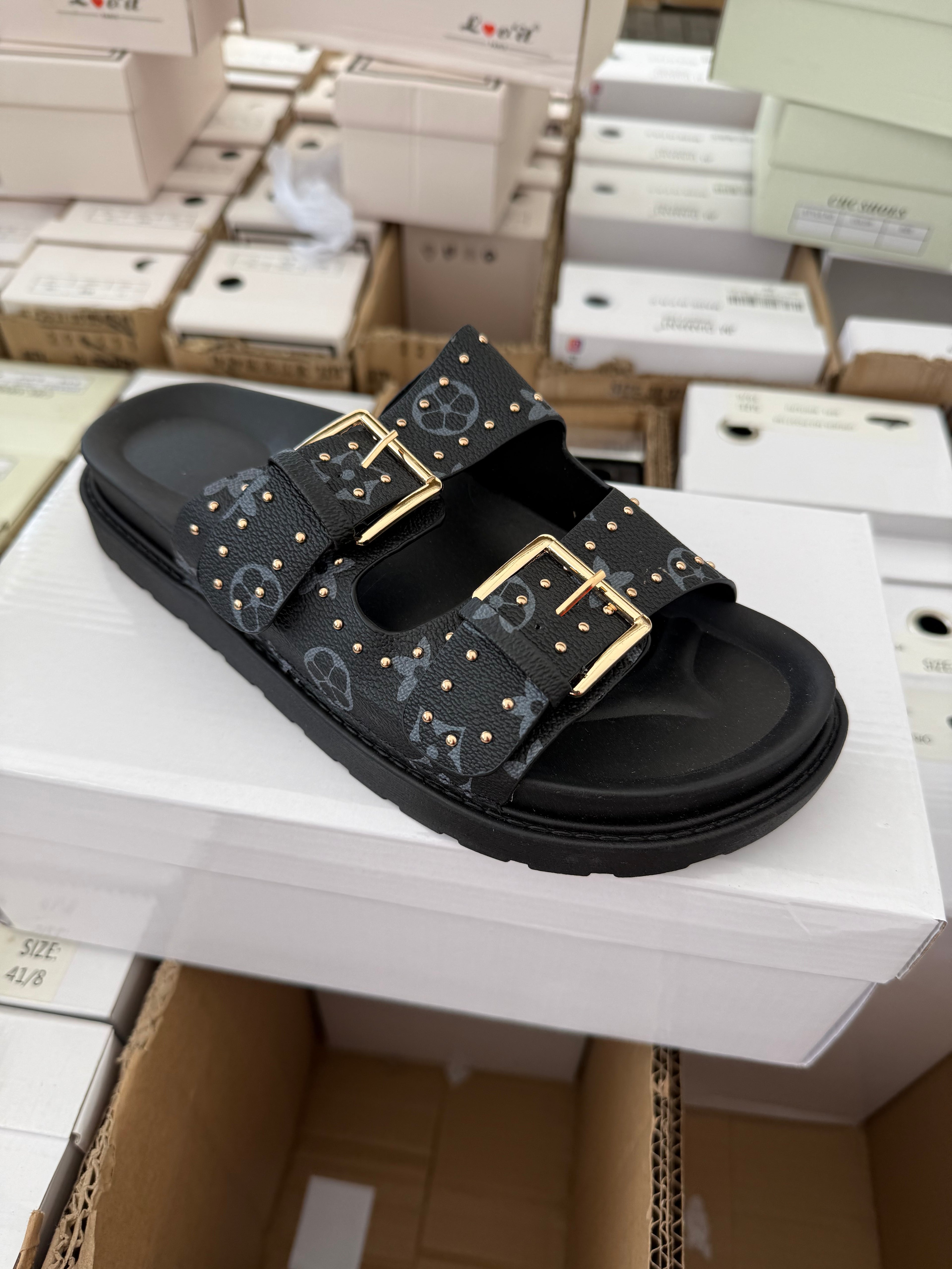 Buckle Slider 1 - Black