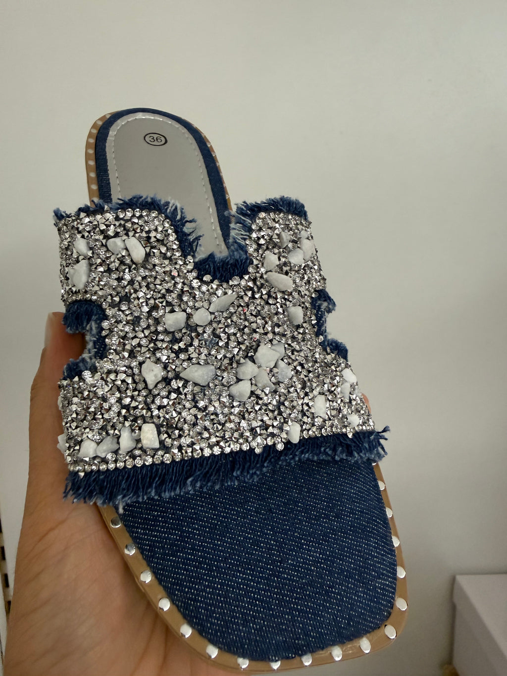 Women sliders 2