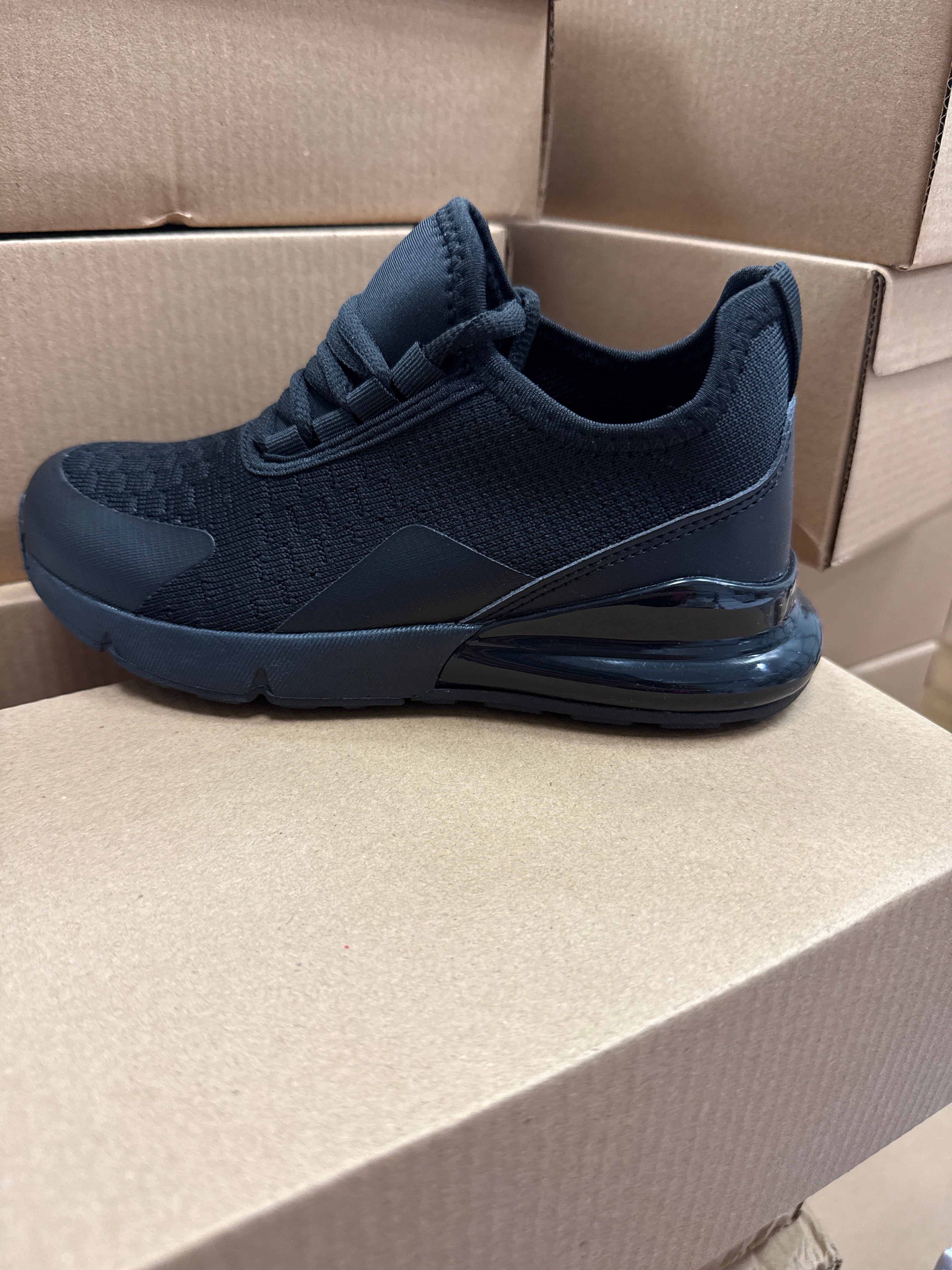 Kids Trainers 7 - Black