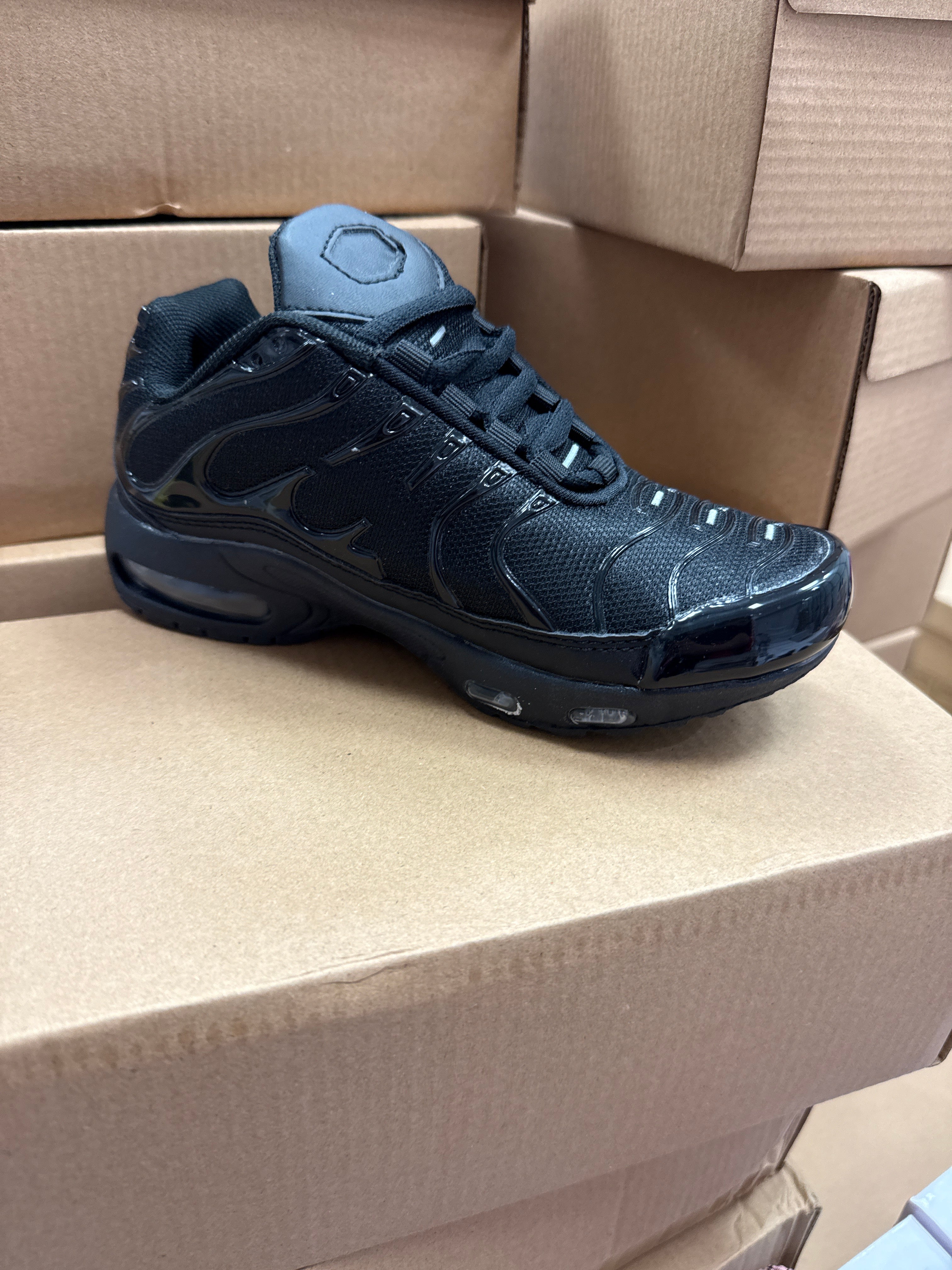 Kids Trainers 3 - All Black