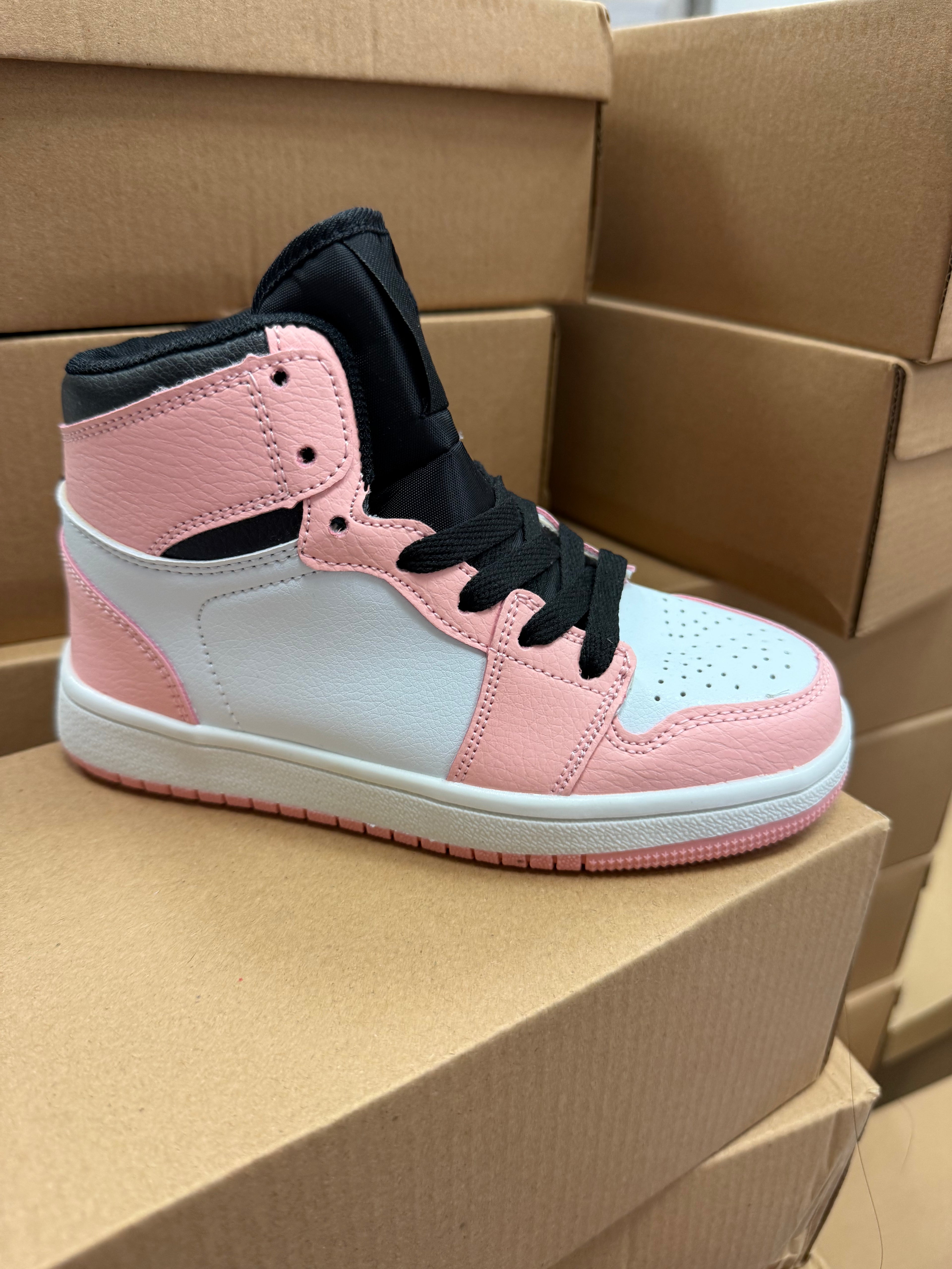 Kids Trainers 9 - Pink