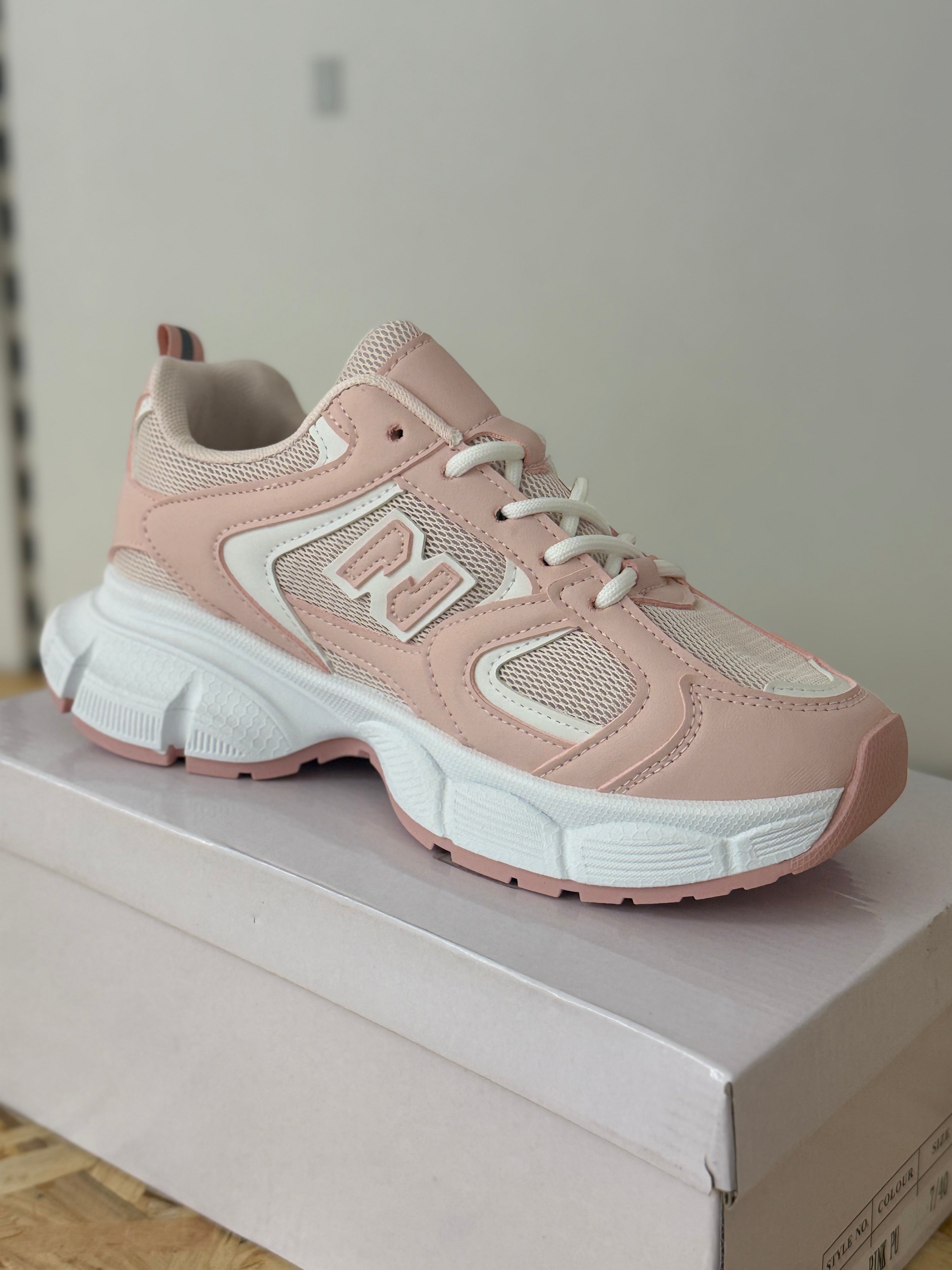Ladies Trainers