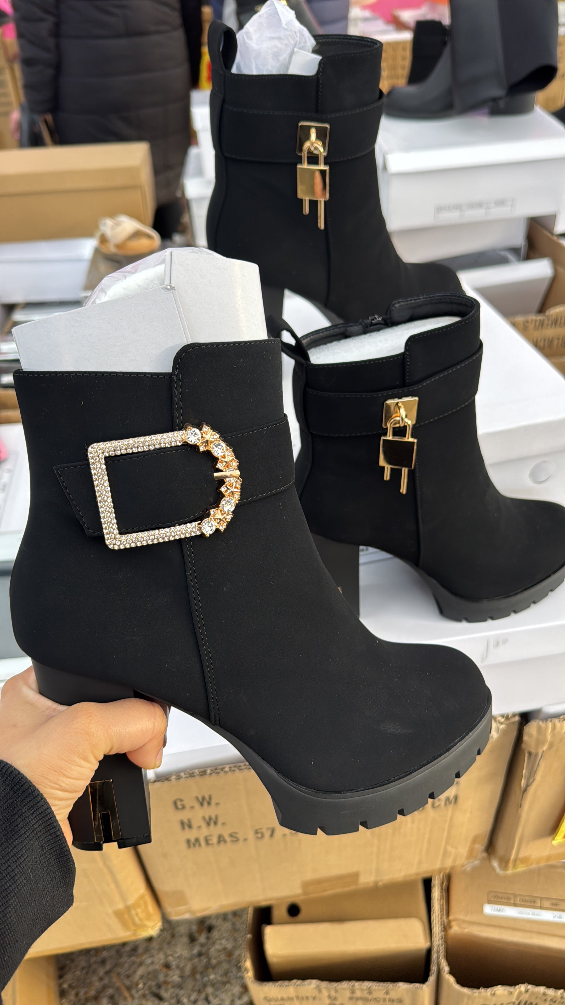 Ladies black boots zip up with diamante accent and chunky heel