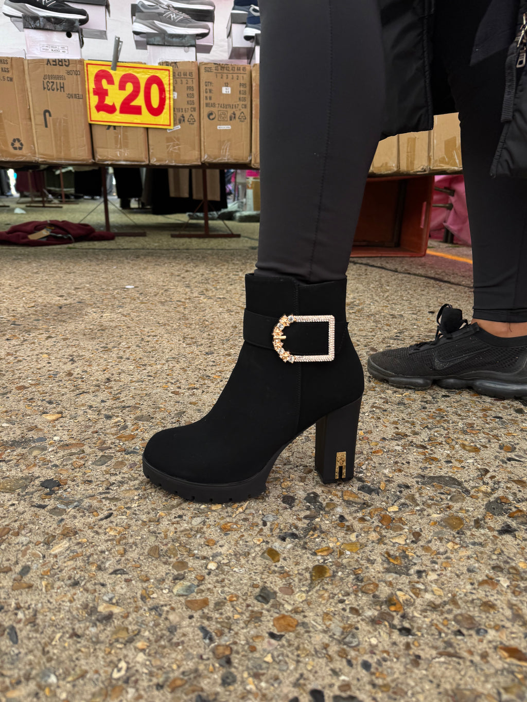 Ladies black boots zip up with diamante accent and chunky heel